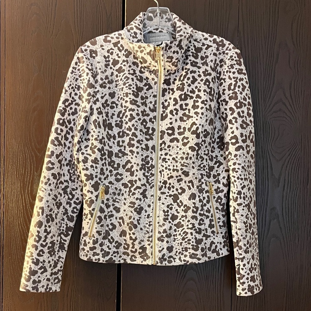Marc New York long sleeved cream with brown animal print jacket. Size Medium.